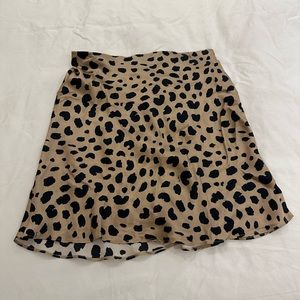 Realisation leopard skirt